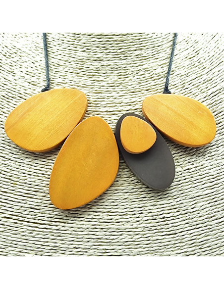 Collaret taronja 4 ovals fusta i resina