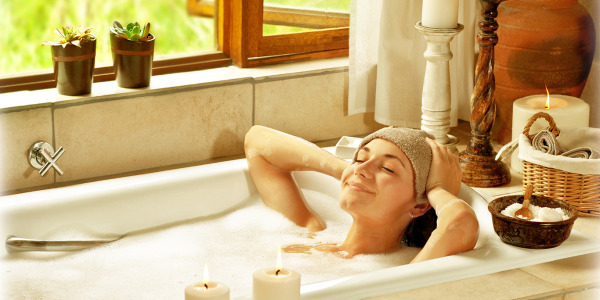 SALES DE BAÑO: TRES RITUALES PARA CUIDARTE